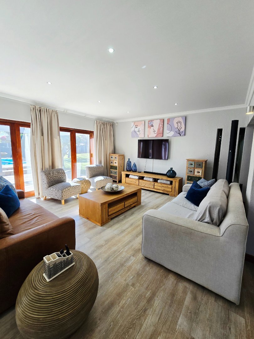 4 Bedroom Property for Sale in Flamwood North West